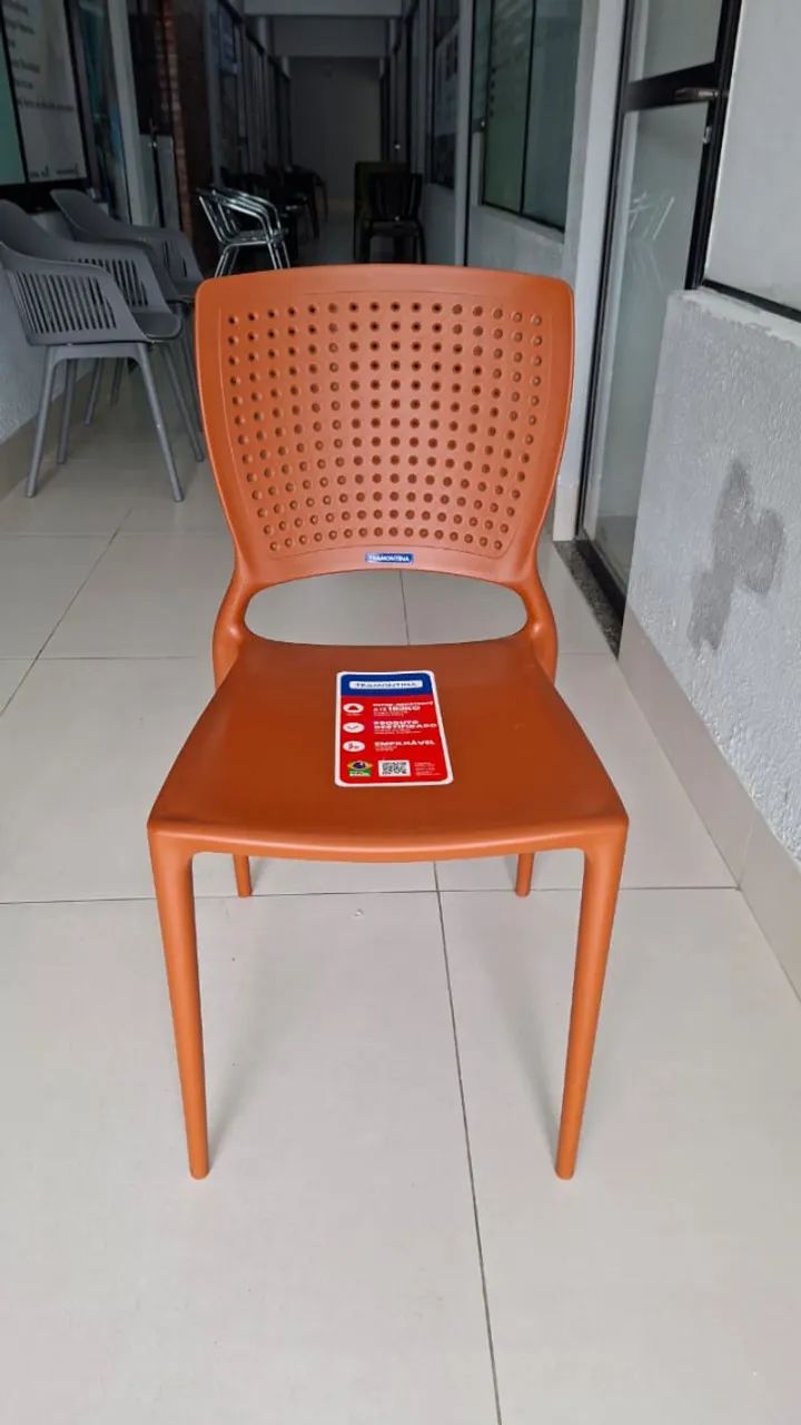 Cadeira Plástica (em Polipropileno) - 01 unidade - Foto 2