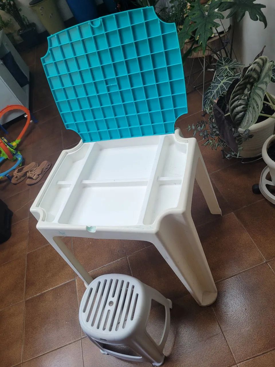 Mesa e banquinho infantil  - Foto 4