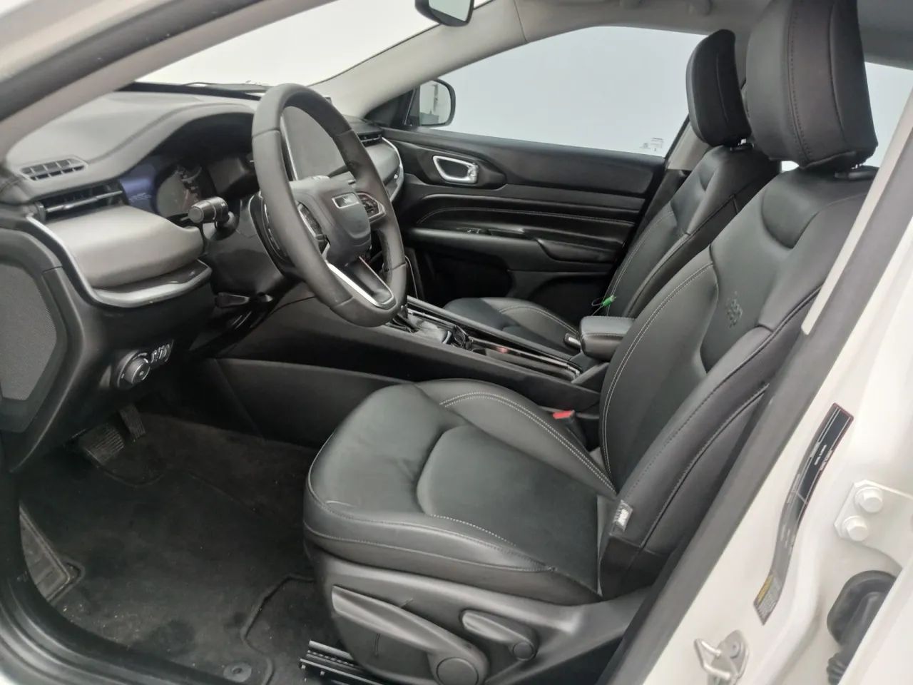 Jeep Compass LONG. T270 1.3 TB 4x2 Flex Aut., foto 16 de 18