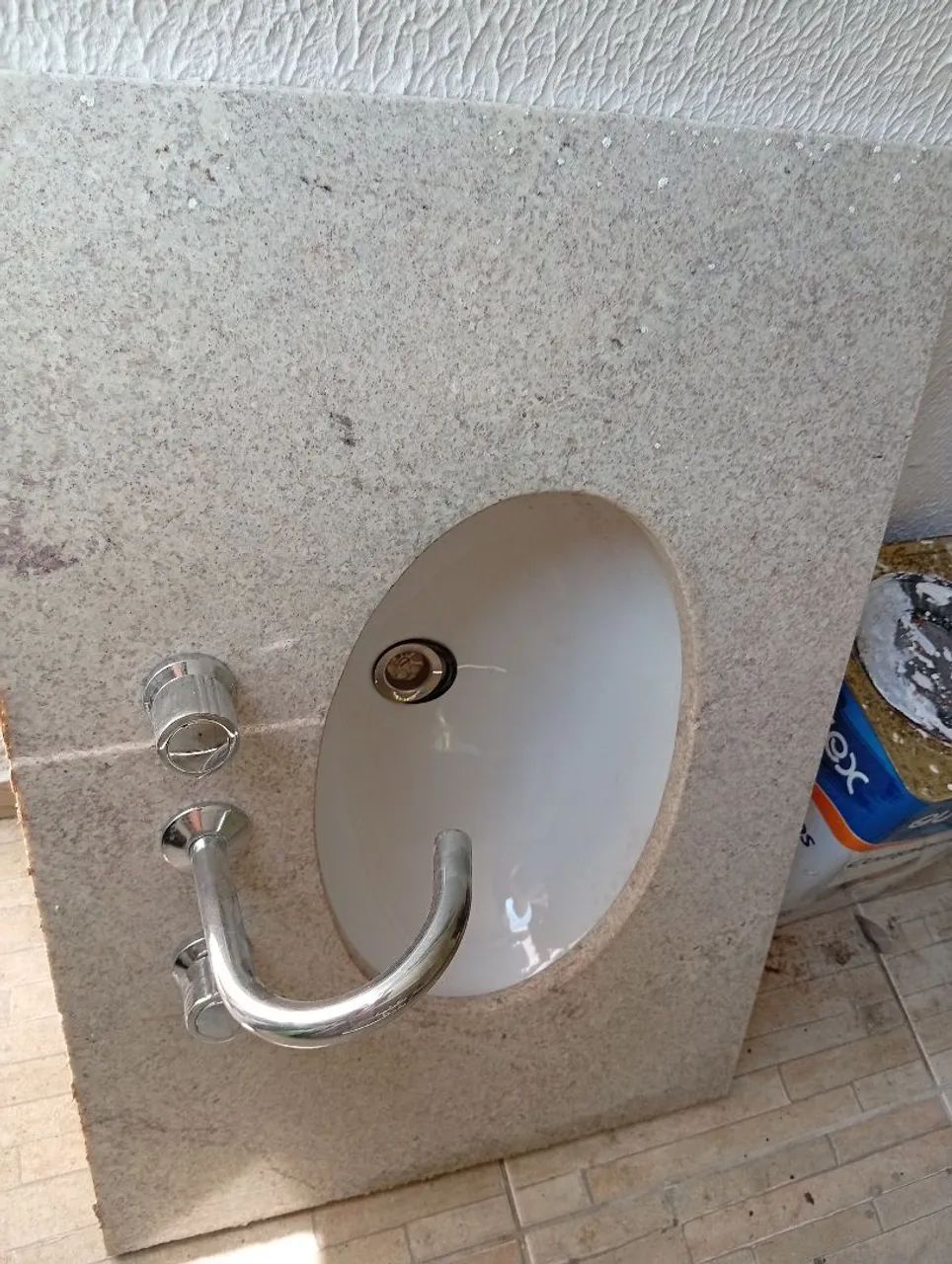 Bancada em granito 80x55cm - Foto 5