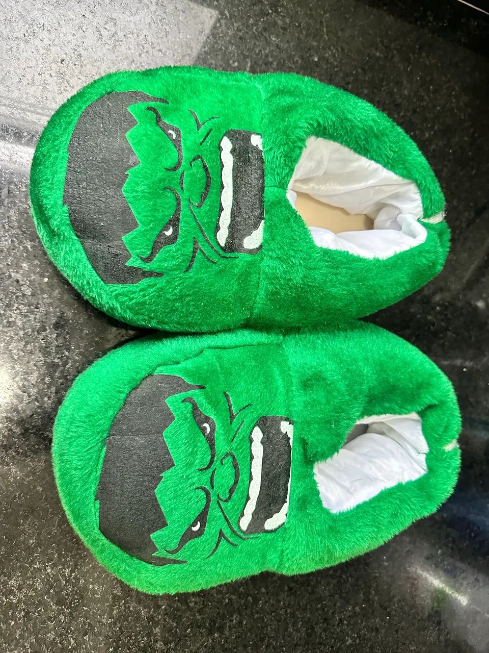 Pantufa Hulk veste 35 até 39 - Foto 3