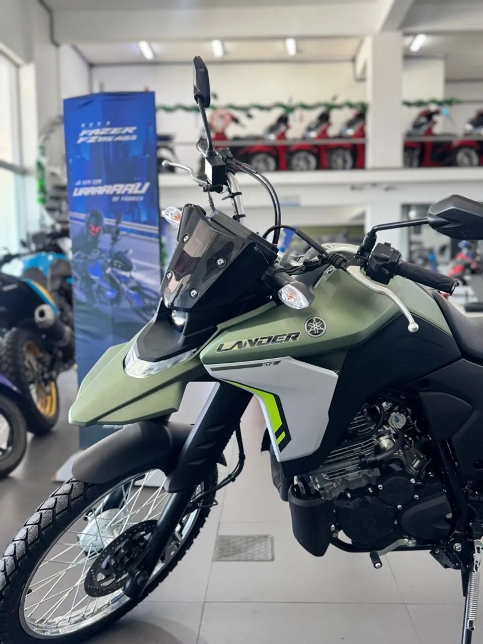 XTZ LANDER 250 2025  - Foto 5