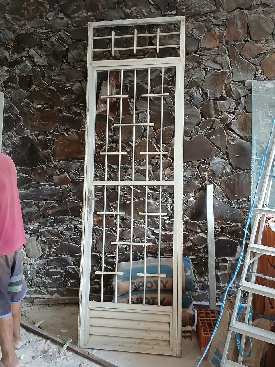 ALUMINUM GATE65204105678081121