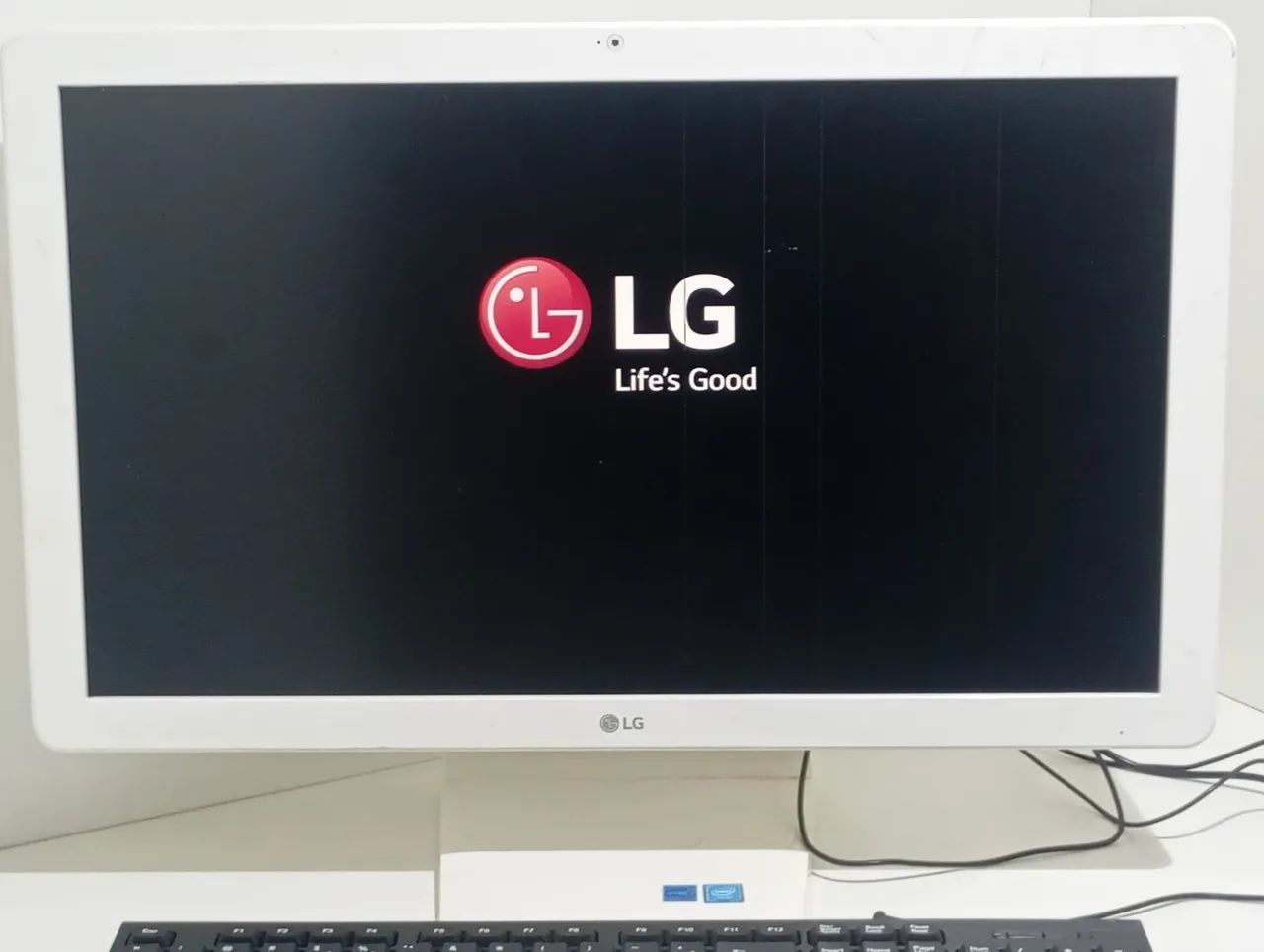 Computador ALL In One LG 22V240, Tela 22 Polegadas, 4 GB Ram DD3, HD 500 GB, Windows10