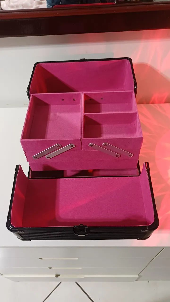 Maleta de maquiagem Avon  - Foto 4