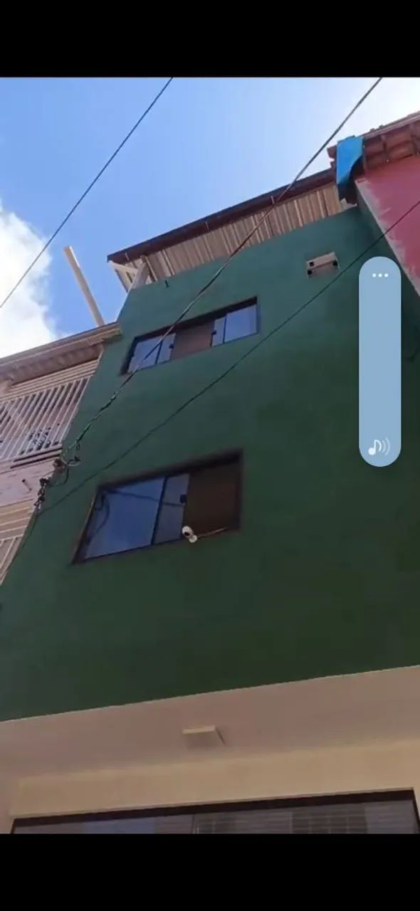 PRÉDIO COM 2 APARTAMENTOS E PONTO COMERCIAL EM ITACARÉ