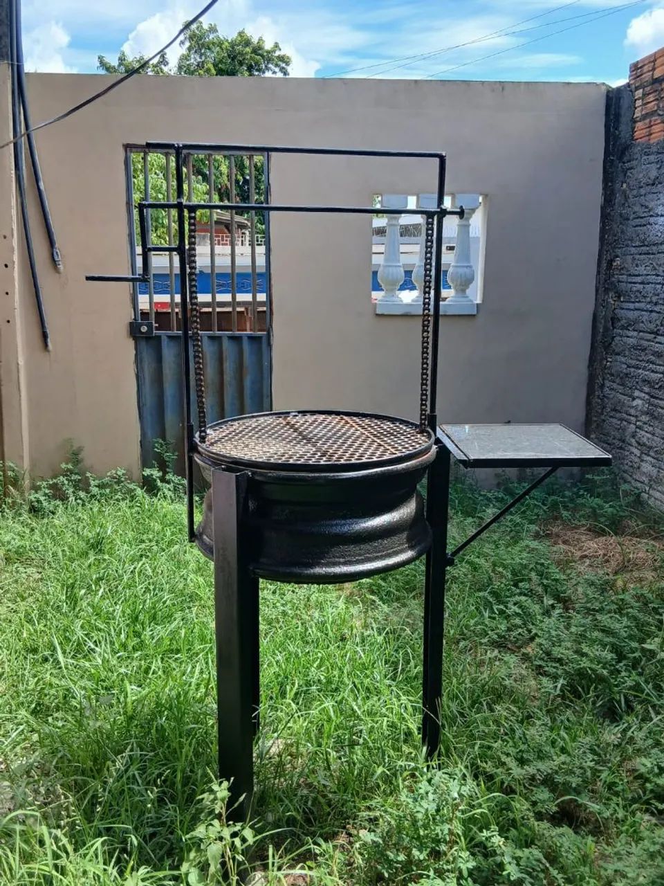 Vende-se churrasqueira 