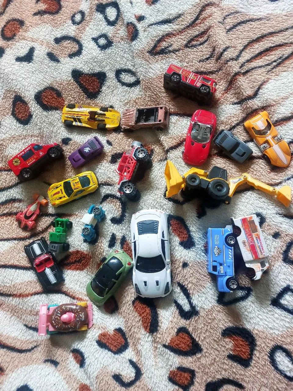 Lote de carrinhos