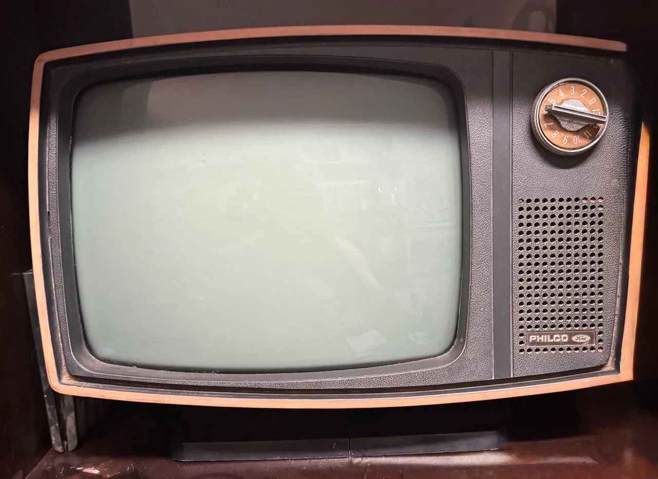 TV antiga Philco Ford