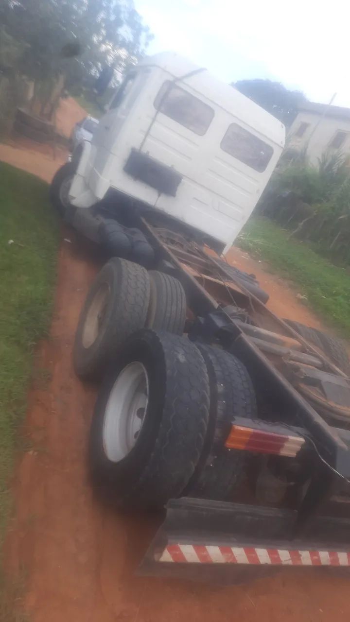 Vendo e troco caminhão  - Foto 3