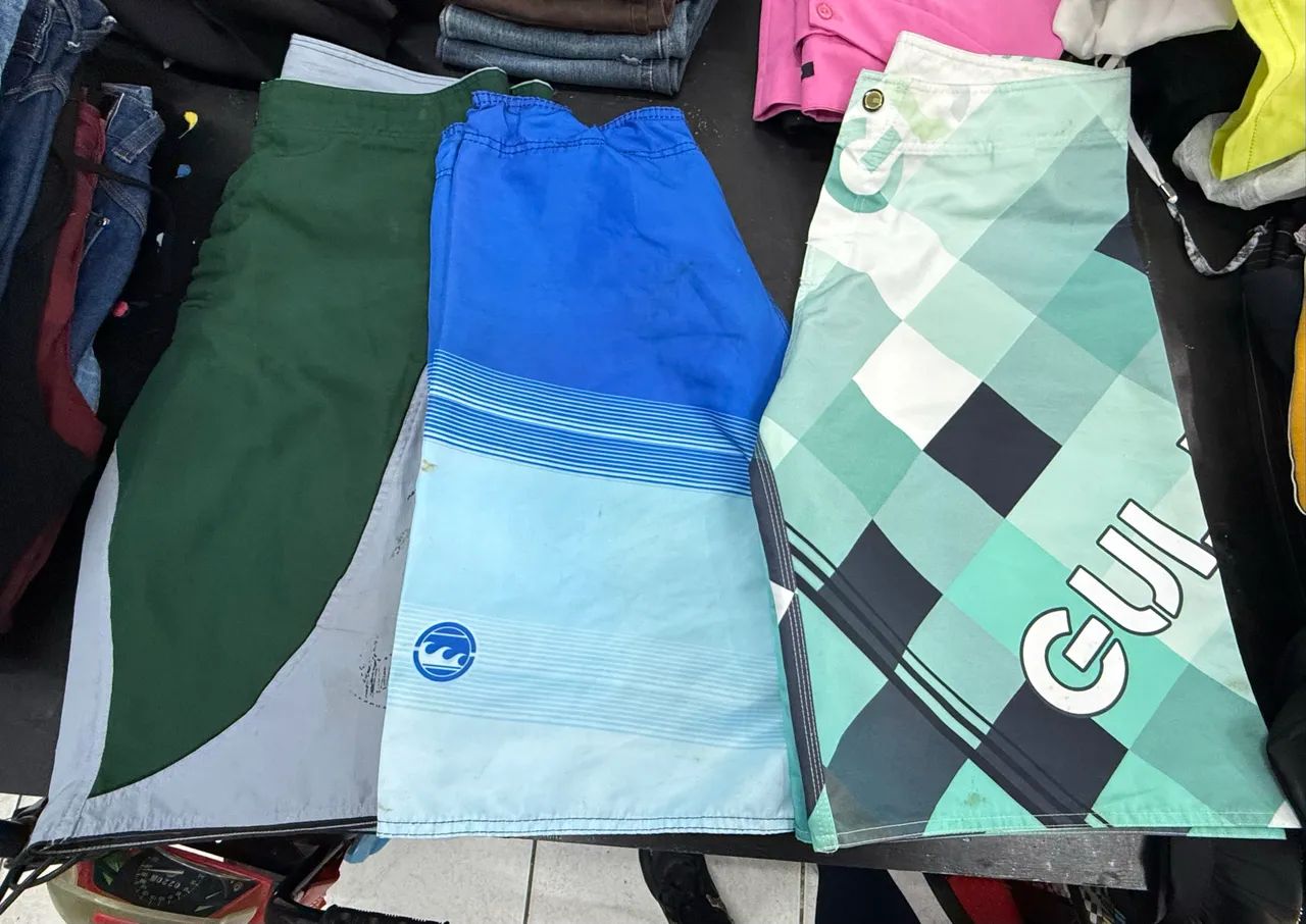 Kit 3 bermudas tactel masculina tamanho 42 usadas - Foto 2
