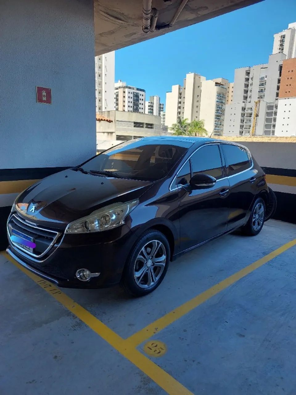 Peugeot 208 2014