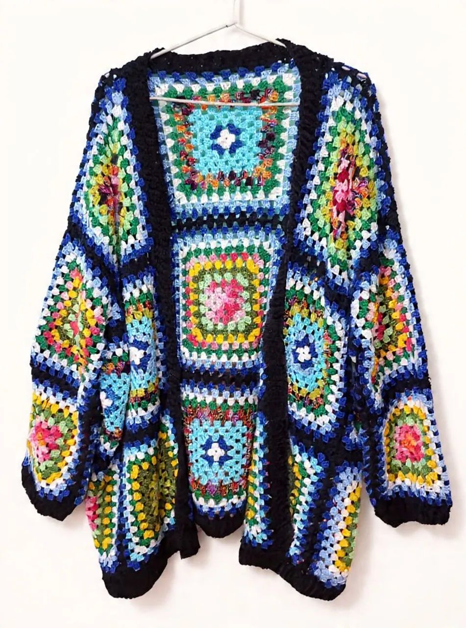 Blusas e casaco de crochê  - Foto 2