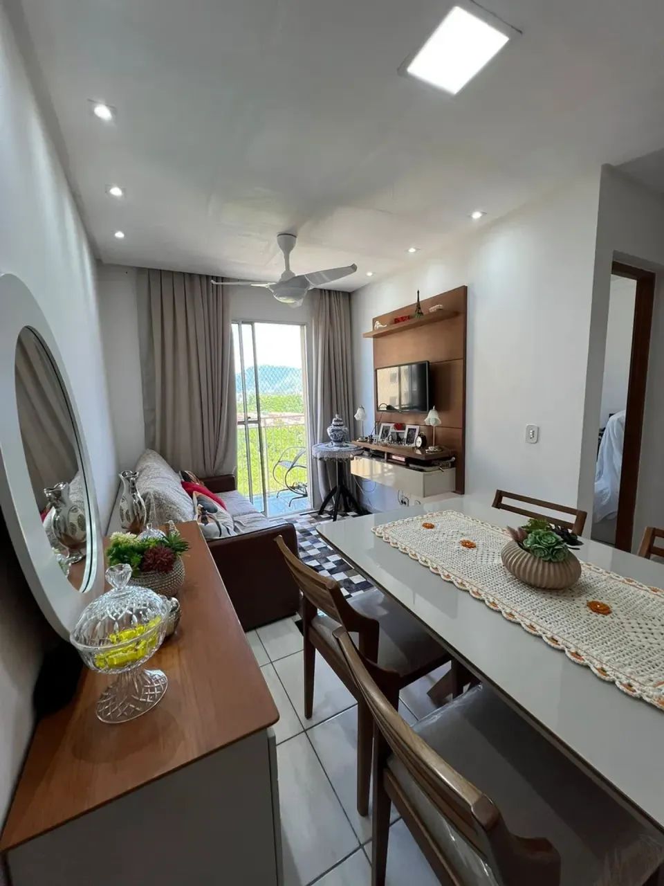 Apartamento 2 Quartos / Cond. Via Parque / Elevador e Lazer -  em Morada de Laranjeiras - 