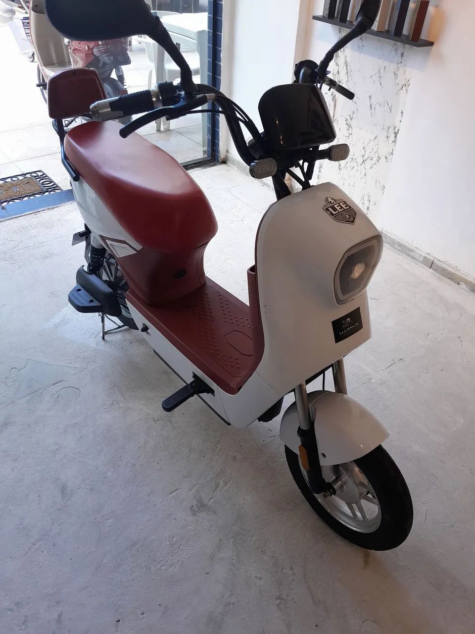 Bicicleta elétrica 4990,00