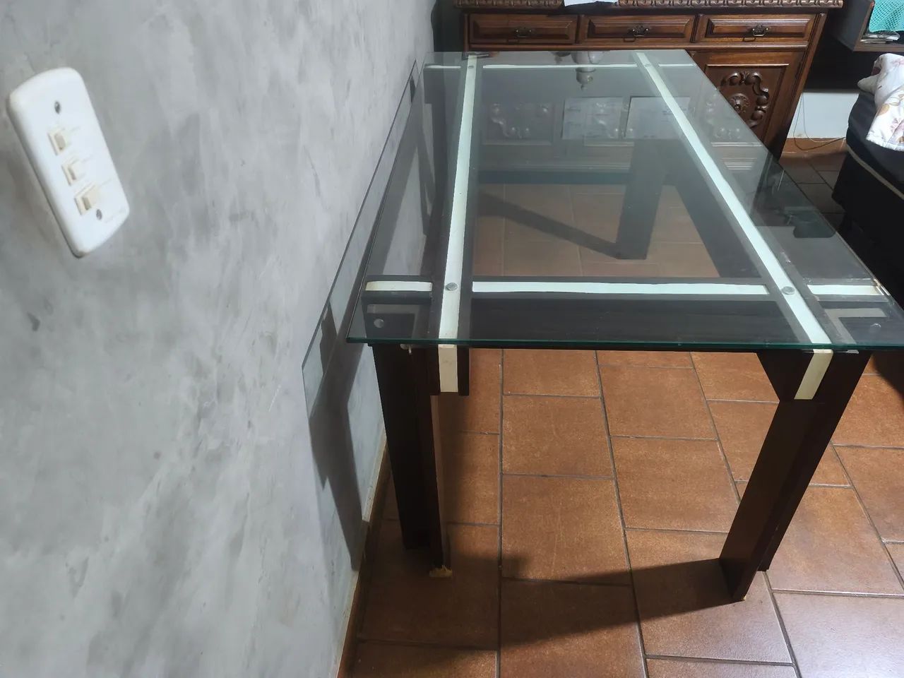 Mesa retangular tampo de vidro e aparador igual . - Foto 3