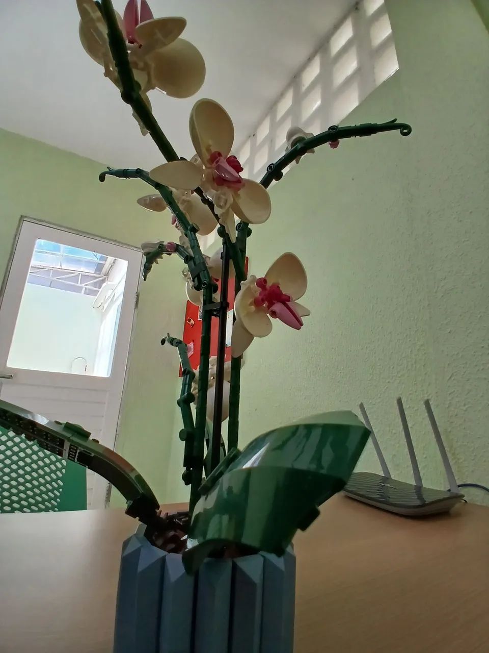 Lego Orquídea (608) peças  - Foto 4