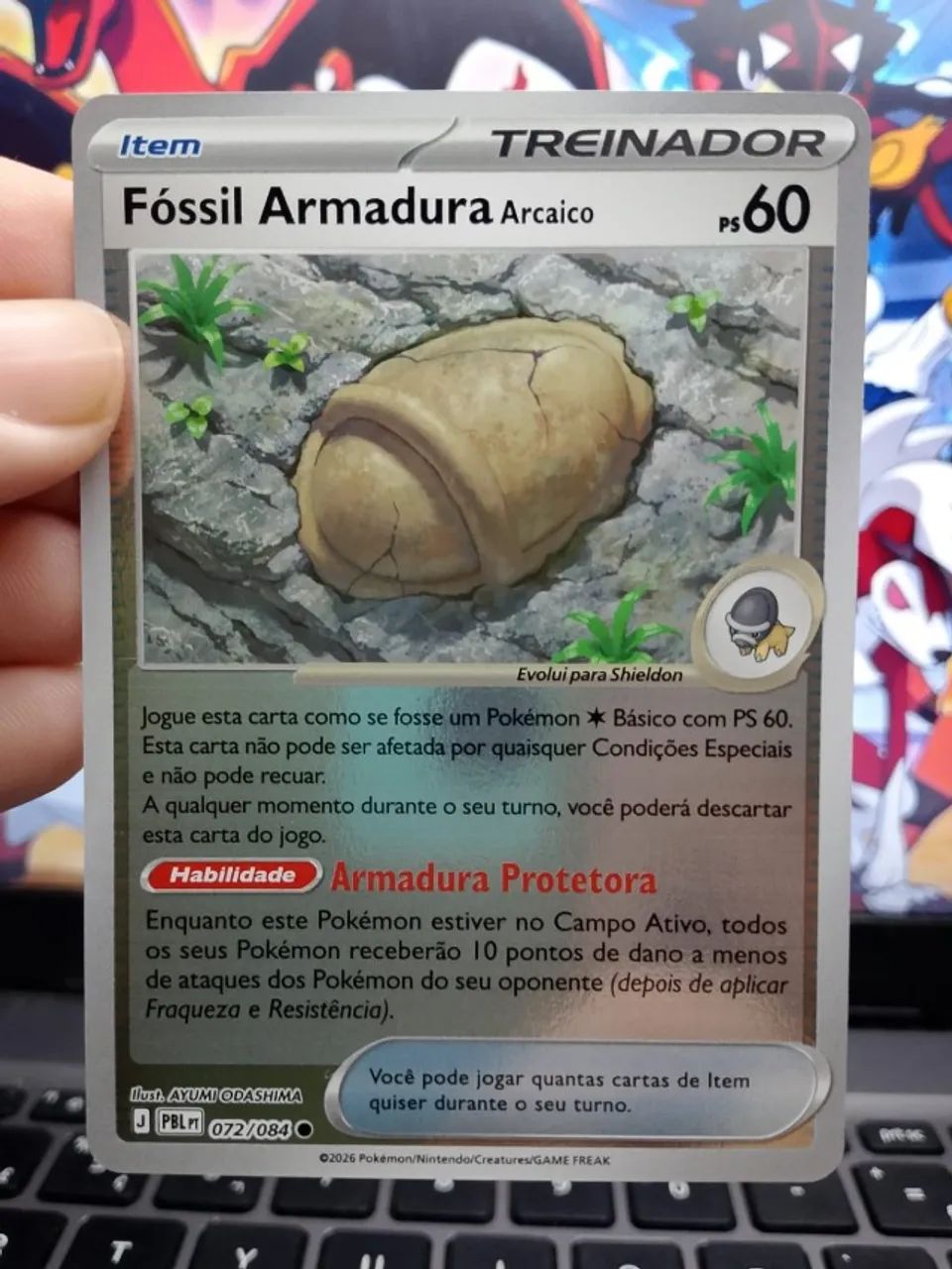 Carta Pokémon arcaico