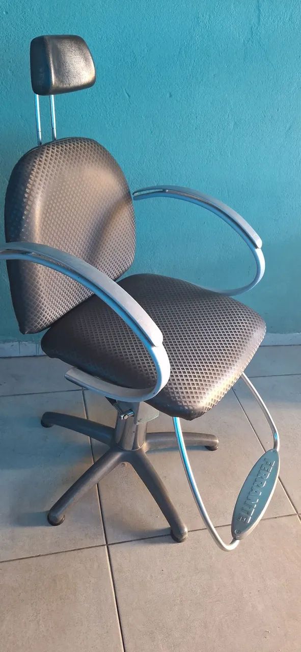 Cadeira de salão - Bancos e Cadeiras - Planalto, Natal 1496482369 | OLX