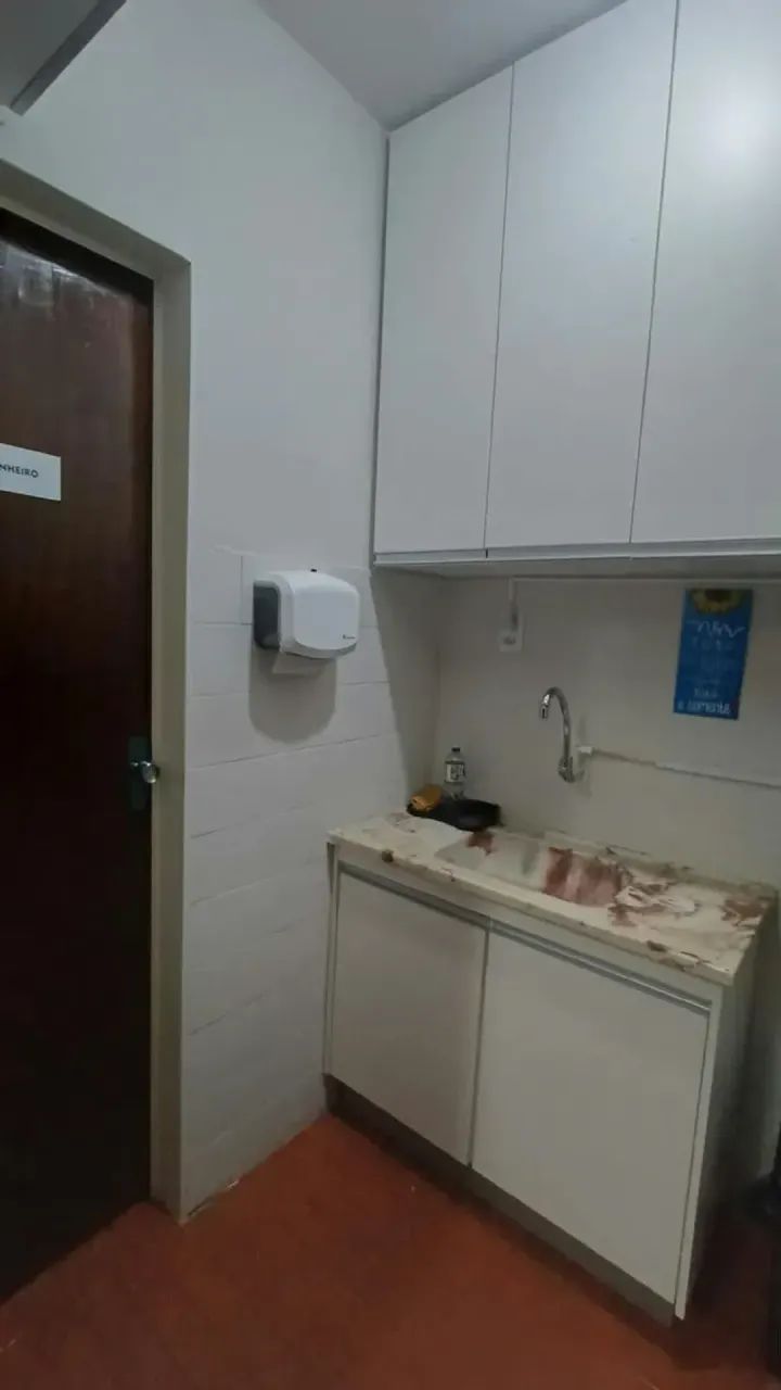 Excelente Sala Comercial, no Centro de Uberlândia, 43m², 2 elevadores, portaria, andar alt - Foto 5