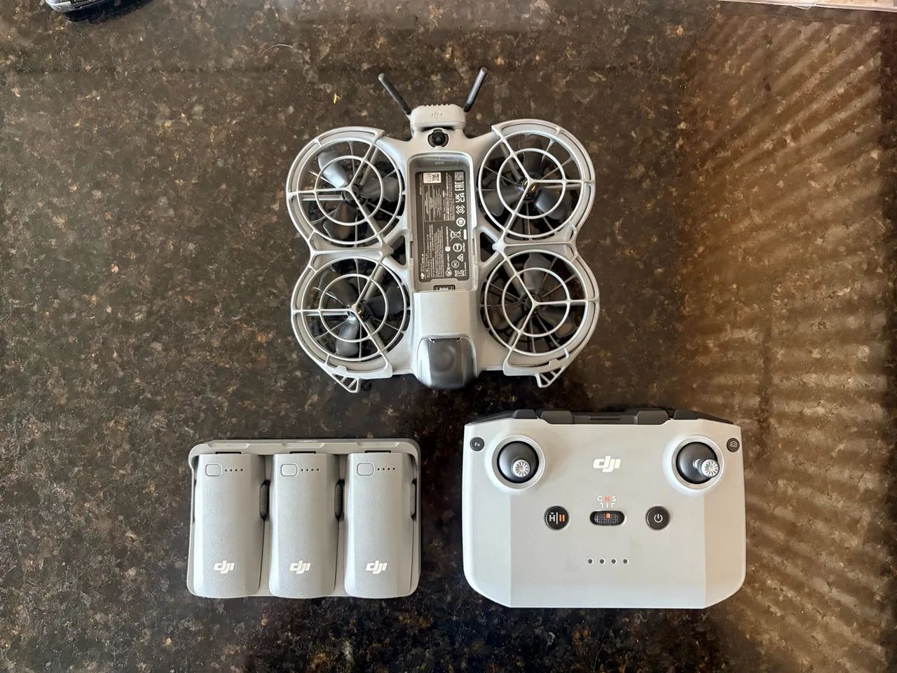 DRONE DJI NEO 2 FLY MORE COMBO - Foto 2