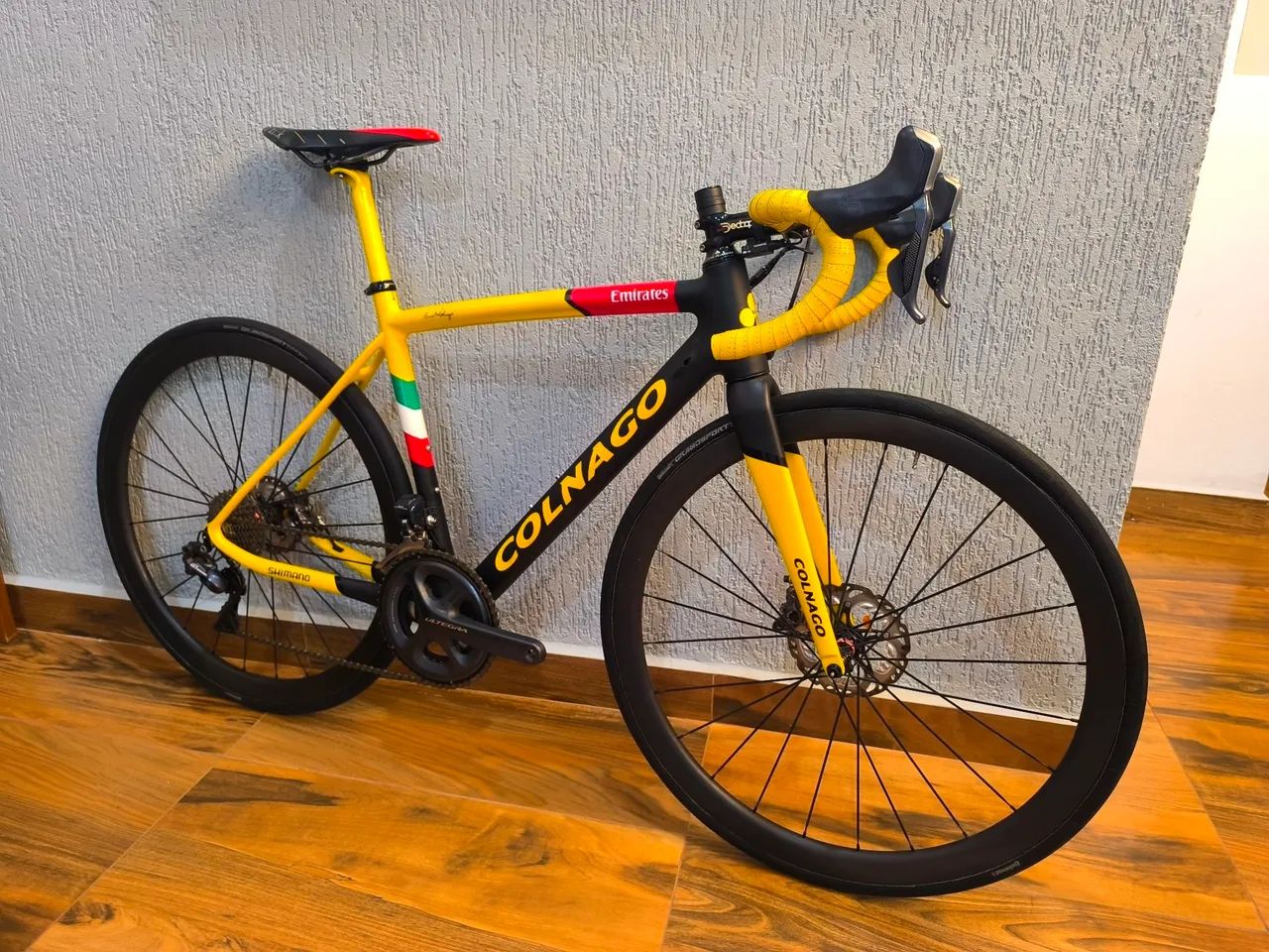 Bicicleta carbono speed Disc Colnago  - Foto 3