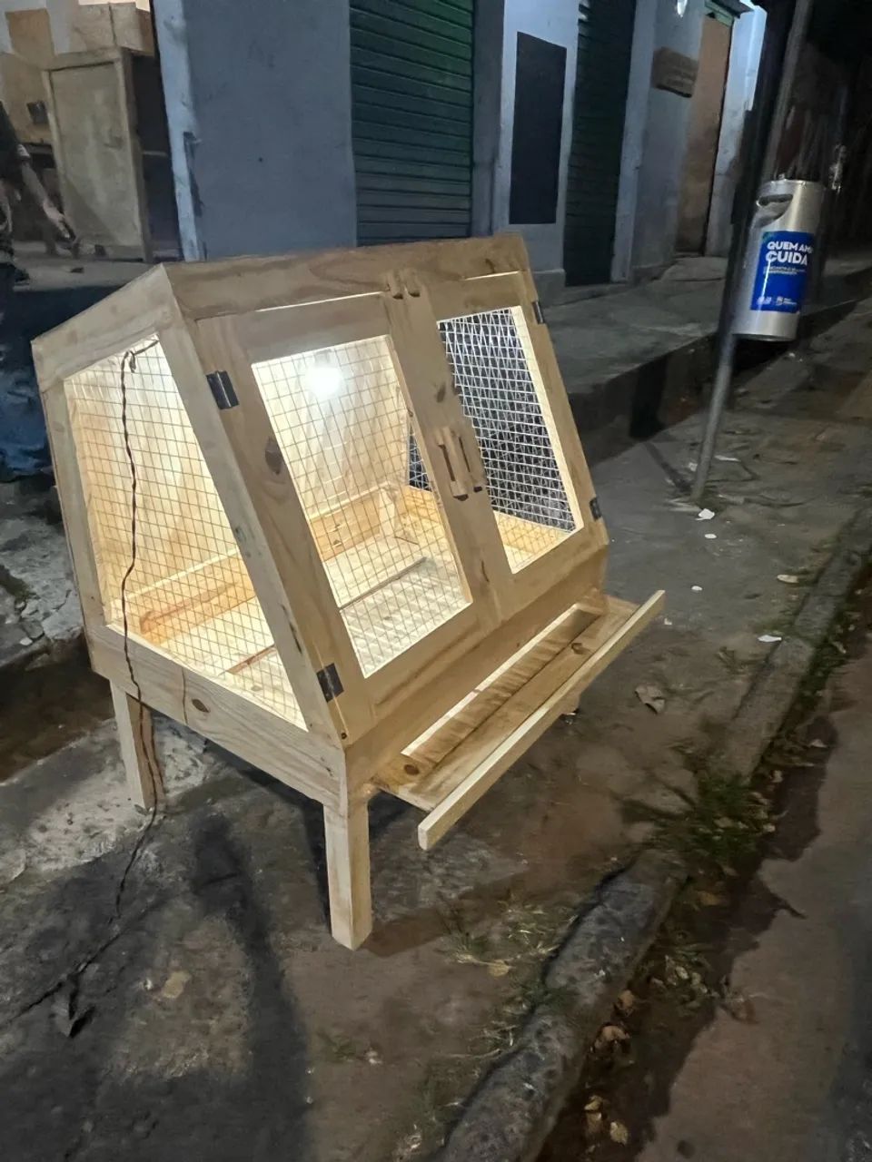 Viveiro para codornas e pintinhos 