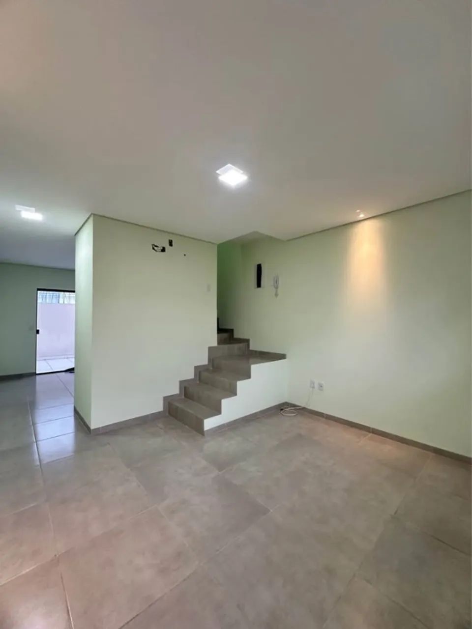 Alugo sobrado com 02 quartos próximo a AABB - Foto 2