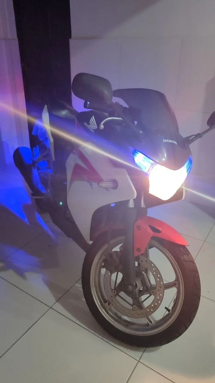 Honda CBR 250R 2012 - Foto 3