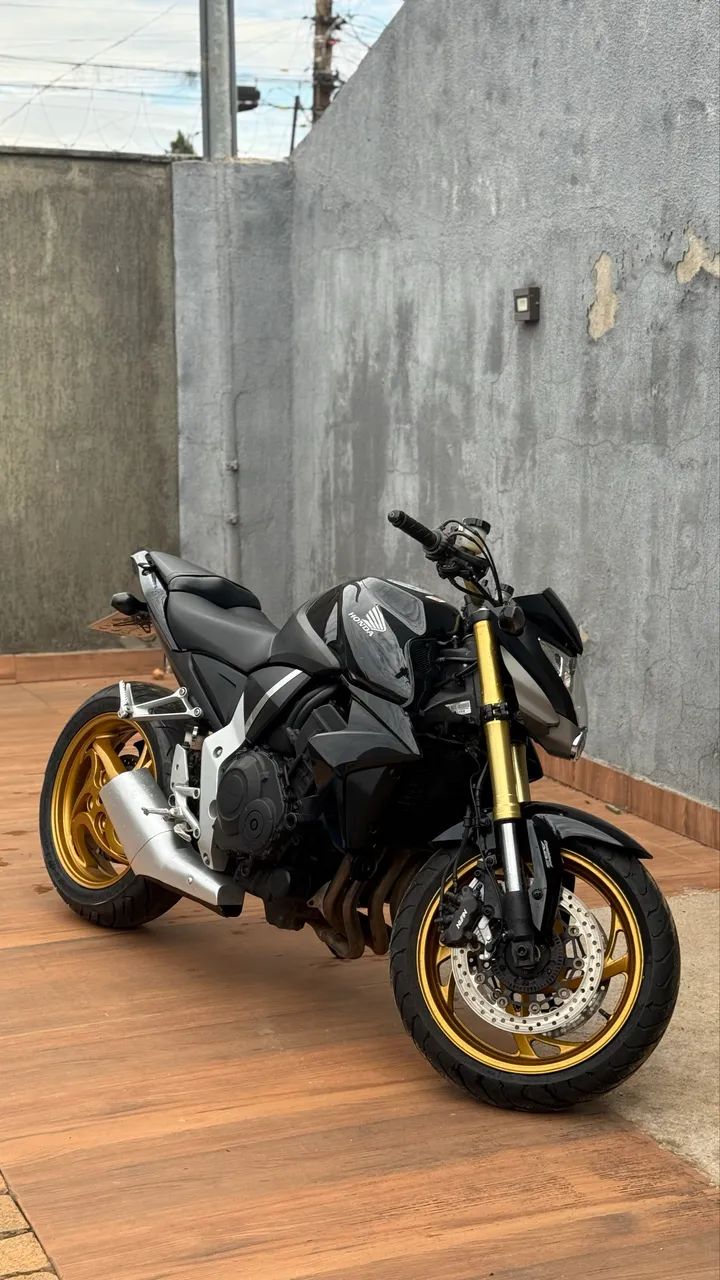 CB1000 - Foto 3