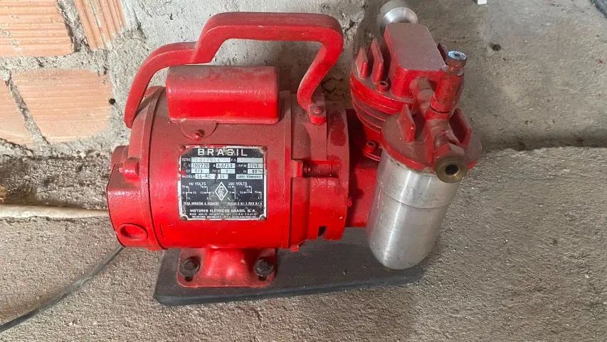 Compressor de Ar Portátil Antigo