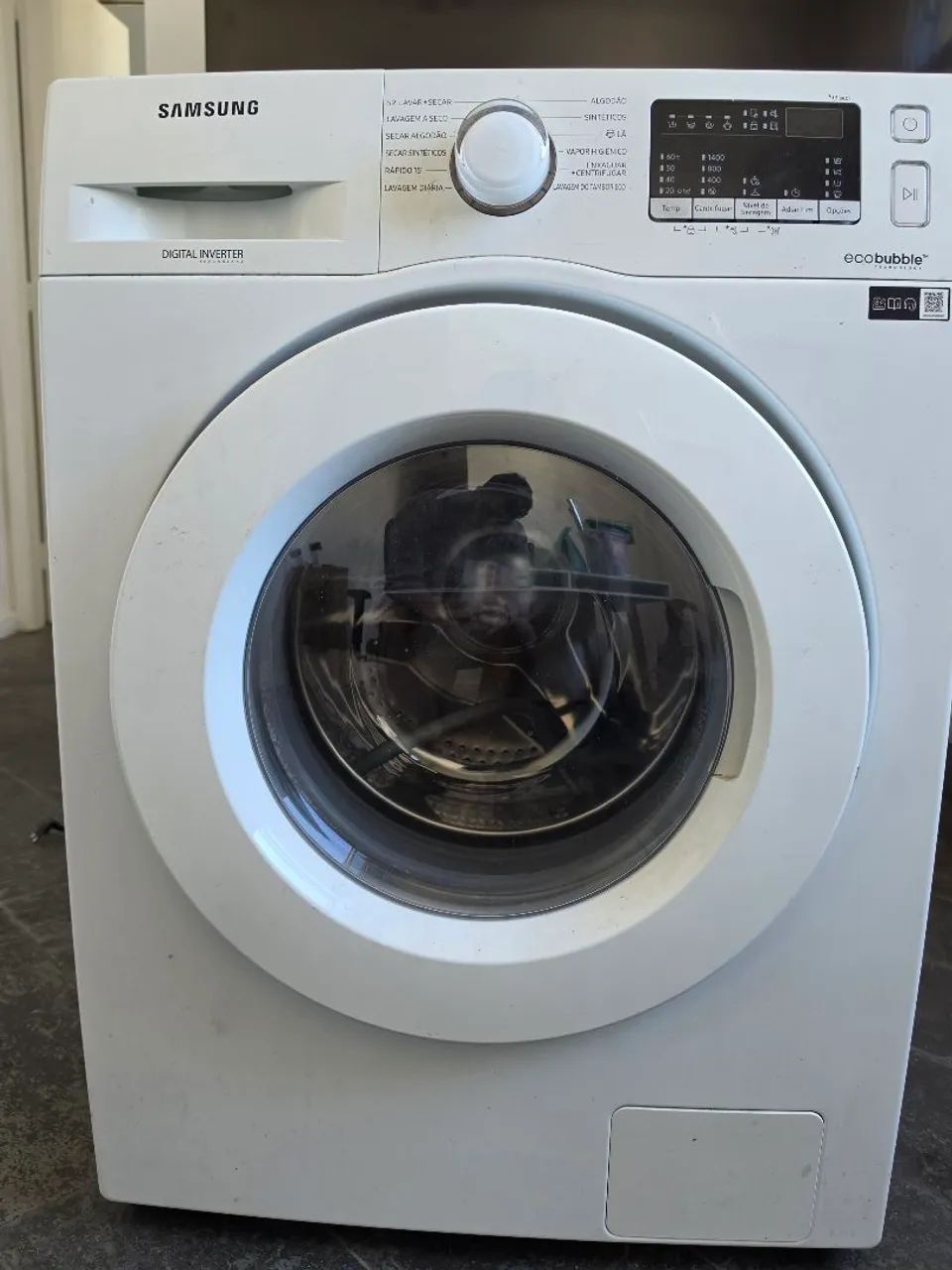 Lava e Seca modelo Eco bubble da Samsung. Excelente estado e ótima para sua comodidade.
