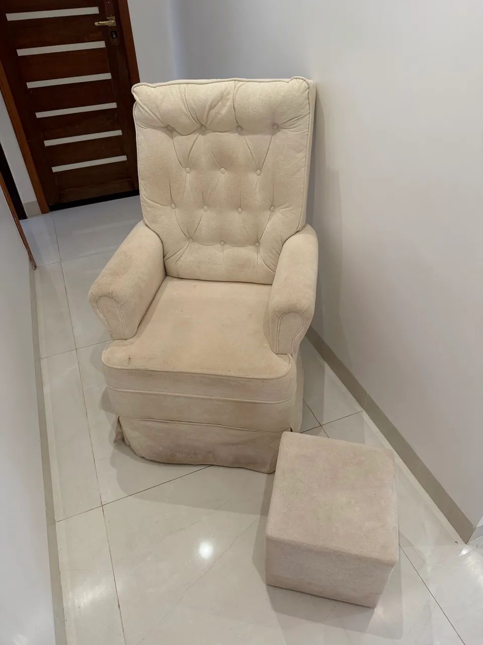 Vendo Poltrona de Amamentação  - Foto 4