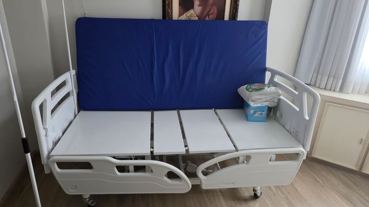 Cama Hospitalar com controle remoto e colchão 