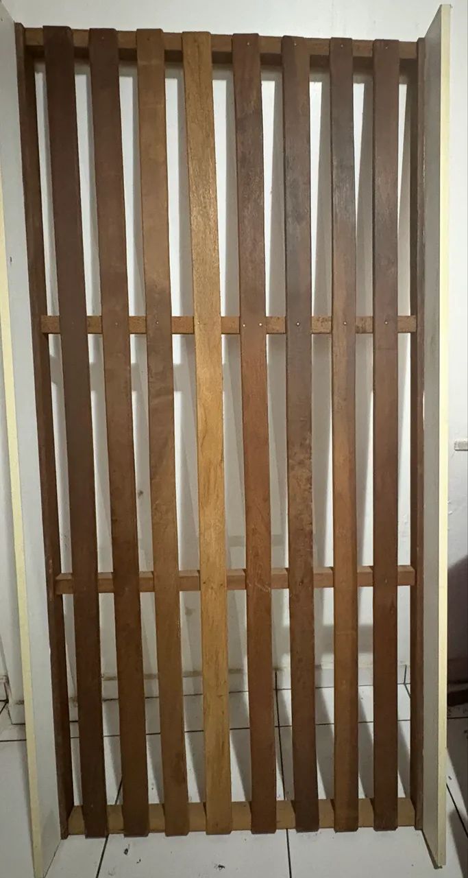 Cama de solteiro 