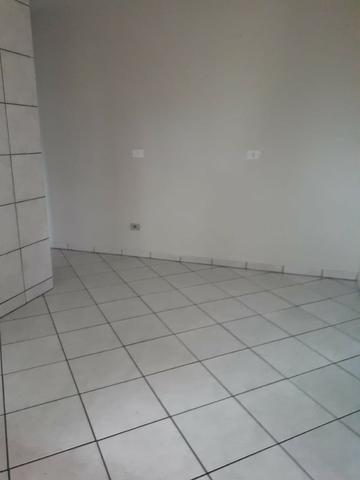 Locação de parte inferior de sobrado um quarto - Foto 3