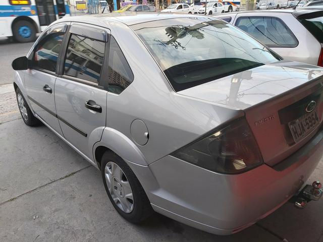 Fiesta sedan 2012 1.6 completo com gnv - Foto 4