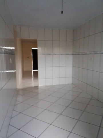 Aluga-se uma casa em Catu, 2 quartos - Próx. Colégio Fundação - Foto 5