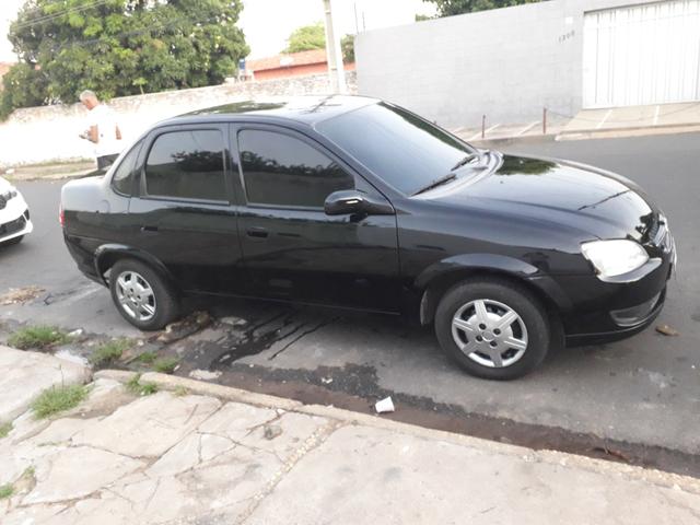 Vendo ou troco por carro de menor valor corsa classic 2015completo - Foto 3