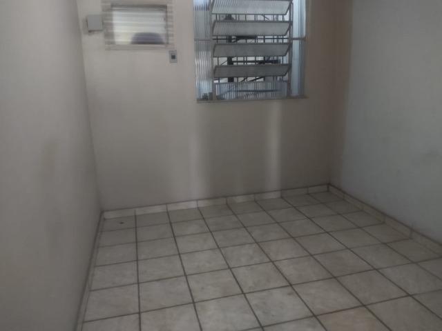Casa 02 qtos 02 banh 02 vgs de garagem terraço em Nilópolis RJ Ac. carta! - Foto 8