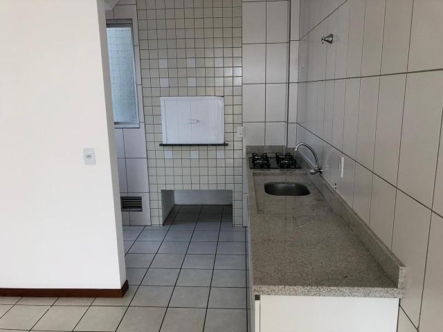 Apartamento à Venda, 76,00m² àrea privativa - 1 suíte + 2 quartos - Ilha da Figueira - Foto 4