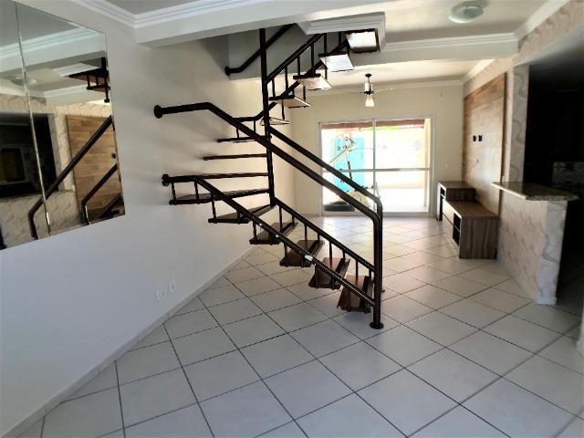 Excelente Casa Duplex no Condomínio Vila Dos Pássaros em Morada de Laranjeiras