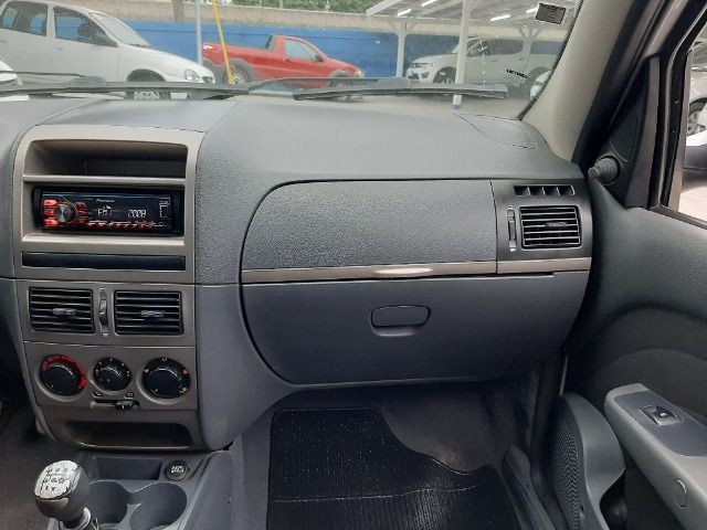 Fiat Palio Week Attrac. 1.4 - Foto 16