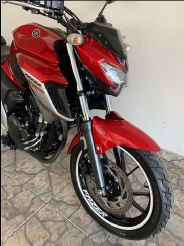 MOTO FAZER 2020