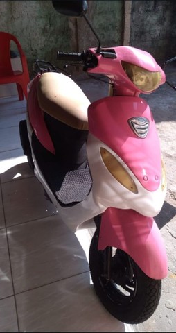 VENDO MOTO 50 TODA ORIGINAL