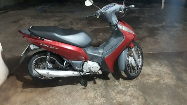VENDE-SE BIZ FLEX 2015 SUPER CONSERVADA.
