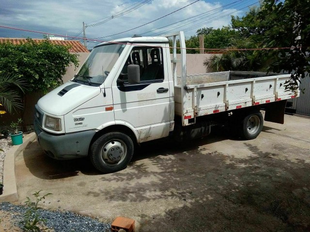 CAMINHÃO INVECO 5013