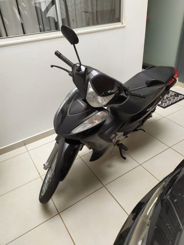 VENDO HONDA BIZ 110I COM PARTIDA ELÉTRICA