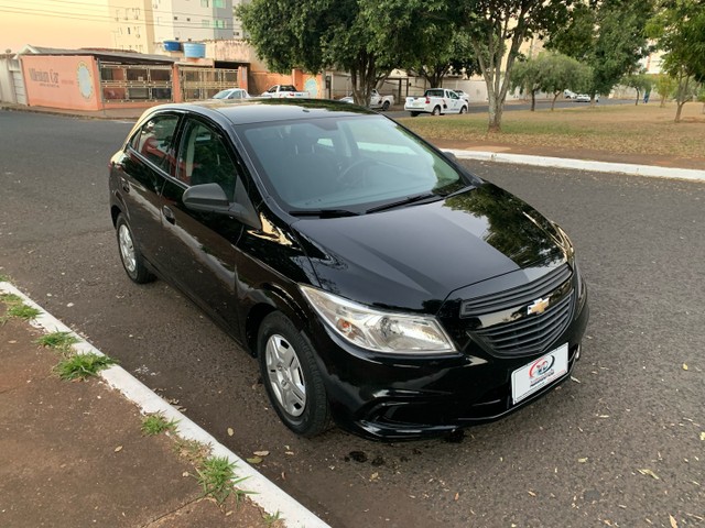 GM ÔNIX 2018 COM 59000KM