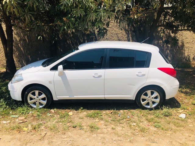 NISSAN TIIDA 1.8 S 2012/2013